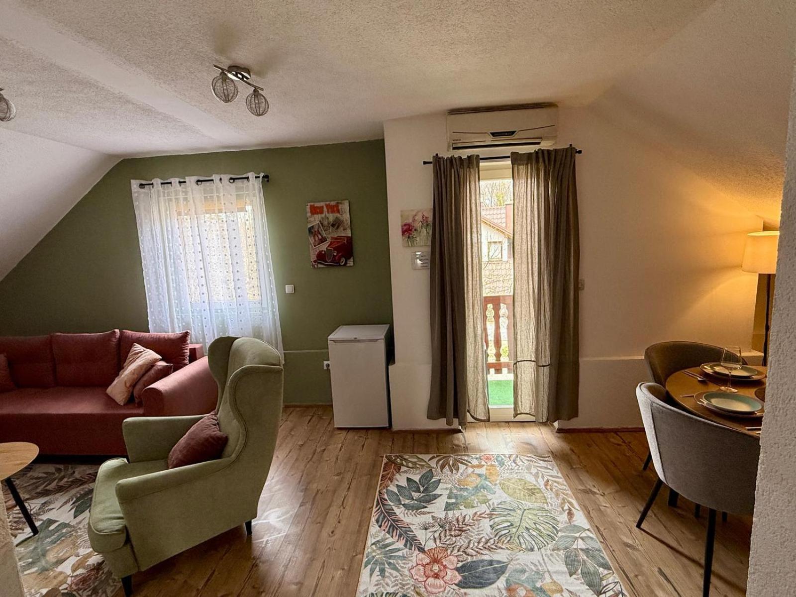 House Katja Hotel Jezerce Bagian luar foto